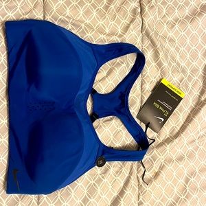 Brand new Nike Alpha Sports Bra